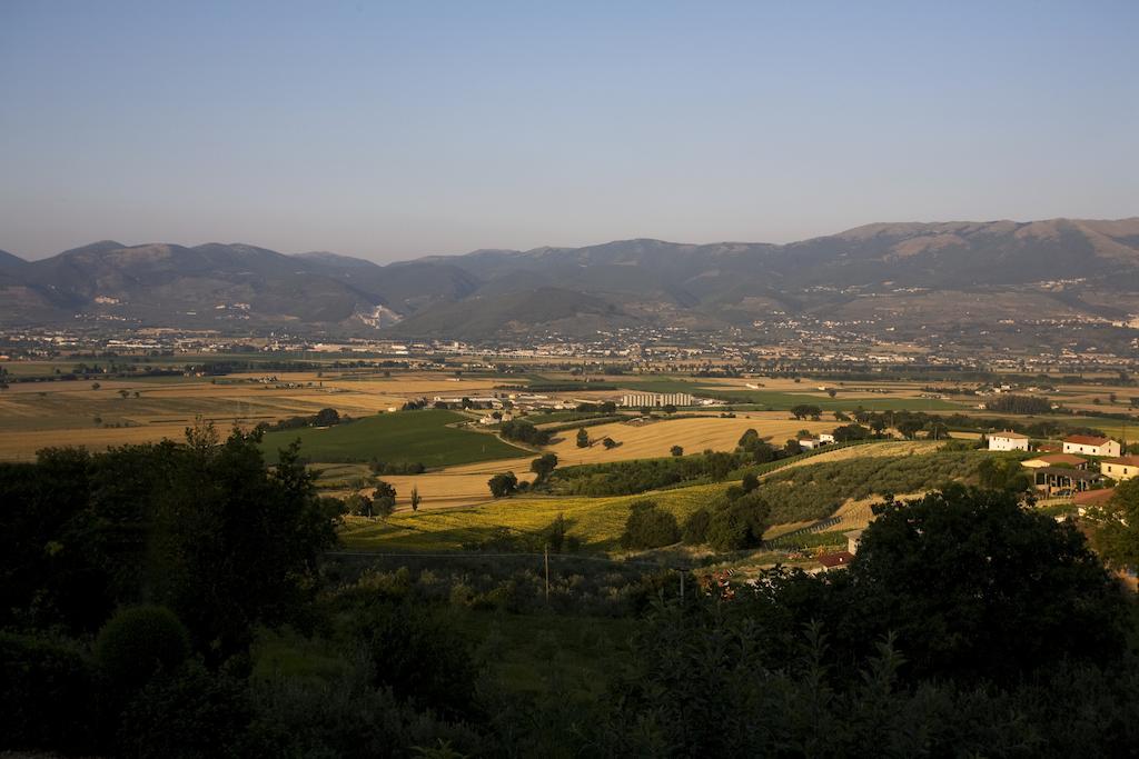 Agriturismo Il Girasole Montefalco Luaran gambar