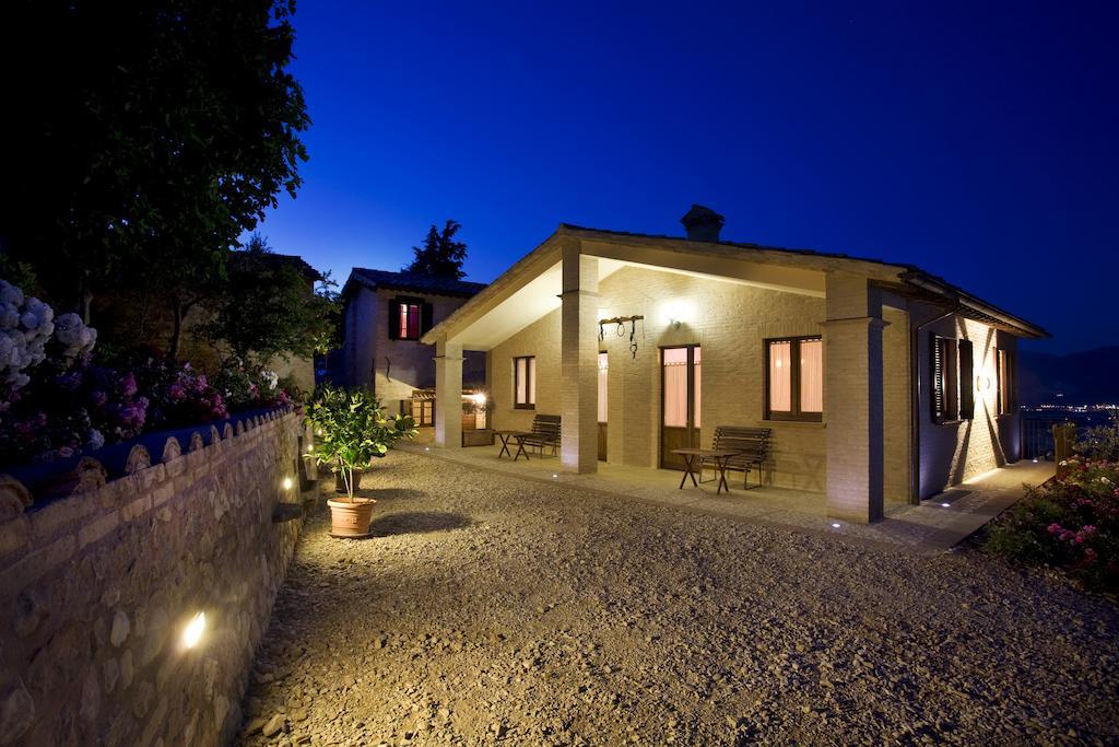 Agriturismo Il Girasole Montefalco Luaran gambar