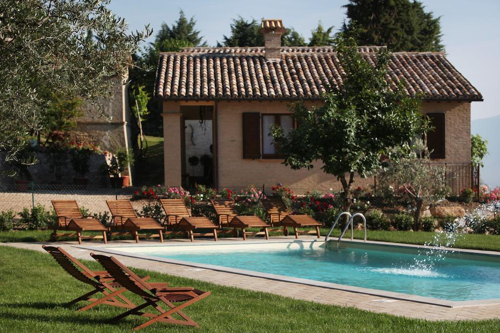 Agriturismo Il Girasole Montefalco Bilik gambar