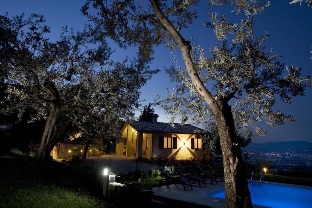 Agriturismo Il Girasole Montefalco Luaran gambar